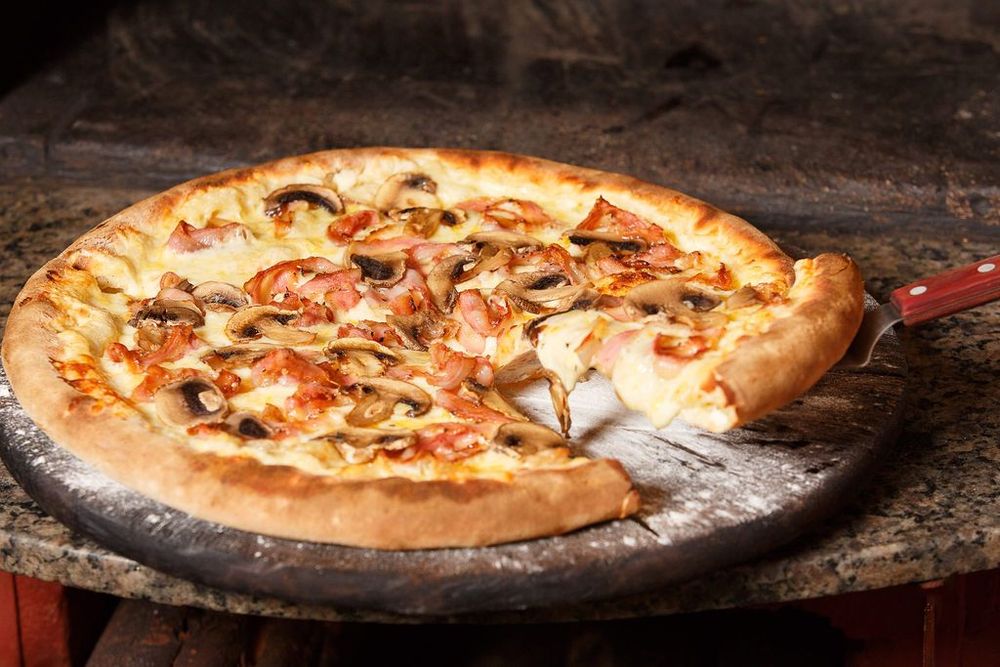 Nella Pietra Pizza