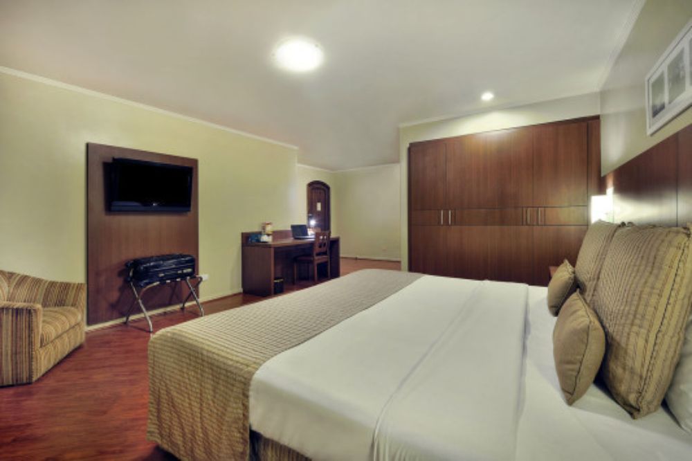 Hotel Deville Curitiba