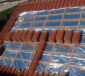 Instalação de manta subcobertura