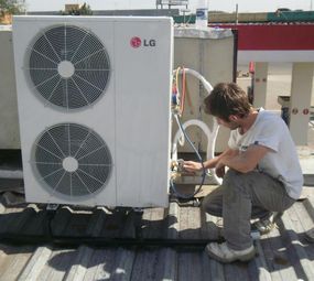 Instalação de Ar Condicionado Split Service photo 6