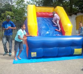 J & J Brinquedos photo 2