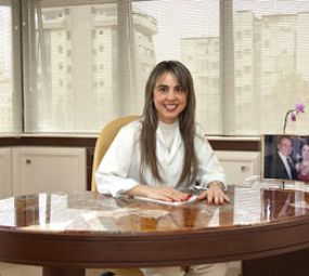 Fernanda Camargo - Cirurgia Plástica photo 1